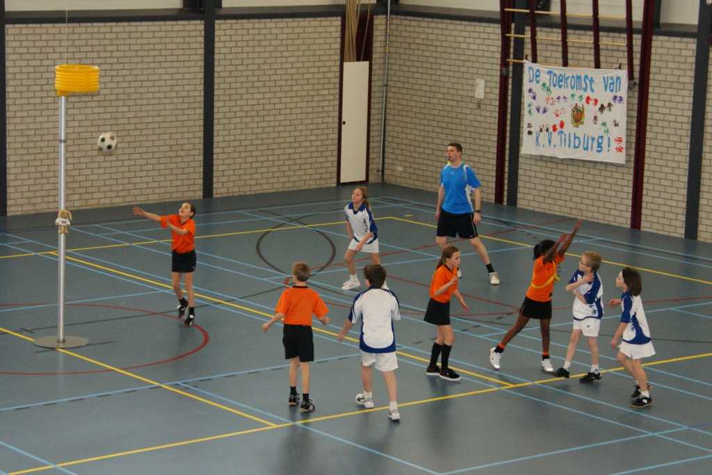 Korfbal E2  13 maart 2010-9.JPG